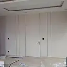 بديل الشيبرد على باب مخفي