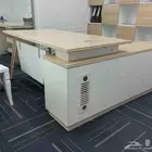 مكتب زاوية نضيف