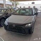 متوفر تويوتا يارس واي بلس نص فل لون ابيض او فضي او رمادي مود