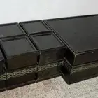 طاوله معه خدماتها 7 قطع جديده مافيه كسور