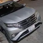 سياره تويوتا جيب رش نوع ثلاث مقاعد بصمه جير اتوماتيك حساسات