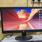 شاشة كمبيوتر HP اتش بي مستخدمه