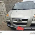 للبيع هونداي إتش ون موديل 2006 قير عادي سيارة باص شغل و امشي