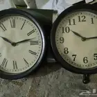 ساعتين متلاصقة فخمة وتعمل بشكل ممتاز