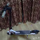 سكوتر كهربائيه لا يوجد مشكله تحتاج تغيير بطاريه فقط لا يجي ل