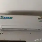 3 مكيفات سبليت وواحدة شباك بحالة ممتازة