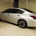 التيما 2018 6سلندر فل كامل  اللون فضي  ماشيه 97 الف تقريبا