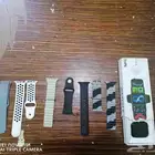 ساعات رجاليه نسائية وهي ذكية إلكترونية وفيها أربعة اساور