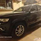 جيب جراند شيروكي لاريدو (مواصفات خاصة)