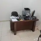 طاولة مكتب مع ملحق بسعر 350ريال ودولاب 250ريال وكرسي100ريال