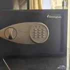 خزنة حديد SentrySafe X055 صغيرة