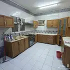 مطبخ كامل للبيع بحاله ممتازه 4 4 مع فرن ومكيف