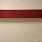 دولاب تلفزيون من ايكيا فيه ادراج تخزين ودولاب معلق فيه درج