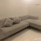 ركنه للبيع حرف L ( كنب مكون من قطعتين مستعمل)