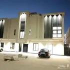 للبيع شقه تمليك ارضيه حي احد بالدمام جديد6 غرف وصاله 690 الف