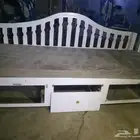 كراسي خشب