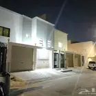 للبيع شقه دوبلكس حي بدر 91 جديده بالدمام 6 غرف وحوش وكراج
