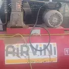 للبيع كمبروسر هواء 150لتر