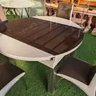 طلولة طعام لها عدة وضعيات