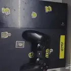 للبيع سوني 4 مع يد