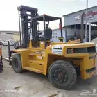 رافعة شوكية فوركلفيت سكين وسقايل كهربائية للايجار