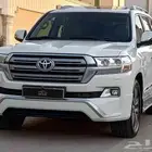 تويوتا لاندكروزر ( 2016 ) VXR فل كامل سعودي بنزين نظيف جدا