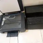 لابتوب وطابعه