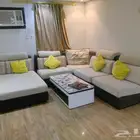 يوجد لدينا 50 طقم كنب مستعمل الطقم على 100 ريارل