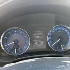 تويوتا كورولا بحال الوكالة للبيع او للبدل على سيارة عائلية