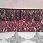 ثنين جلسه ومعها اريع مساند للبيع