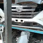 يوجد لدينا شمعات وصدام وابواب وكبوت جميع اغراض الراش