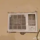مكيف شباك على الشرط