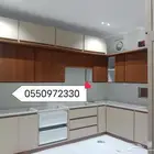 شوف هذا دولاب هذا تصميم جديد وسط لوني زي خشبي