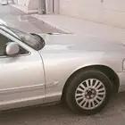 للبيع فورد ماركيز 2008 مطوف الاستماره فحص مافيه اللون ذهبي