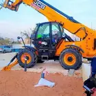 رافعة تلسكوبية للايجار
