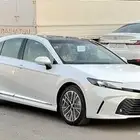 كامري LE هايبرد 2025