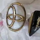 تمثال كبوت لاندكروزر ذهبي اصلي مستخدم