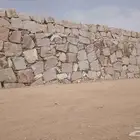 يوجدبكلين لقص الاراضي وبنا  الحجر والهدد