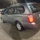 kia carnival automatic automatic car model.. 2009...14800