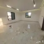 للبيع شقه تمليك ارضيه زاويه فى حى احد بالدمام