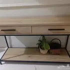 طاولت مدخل او استقبال من هوم بكس نضيفه مره للبيع