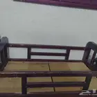 سرير اطفال ومكنسة كهربائية ومكيف صحراوي