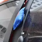 فتح باب السياره