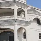 مباني حجر كبير وصغير بل يد وبل معدات