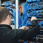 مهندس IT خبير بنظم المعلومات والاتصالات برمجة صيانة تركيب