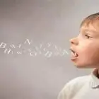 اخصائي تخاطب