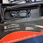 للبيع فساتين وفير ومكواة شعر