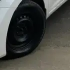 جنوط سوح مع طقم كفرات جديدة