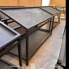 طاولة عرض و رفوف عرض