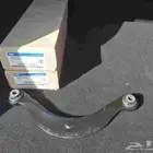 فورد أو مازدا مقص خلفي